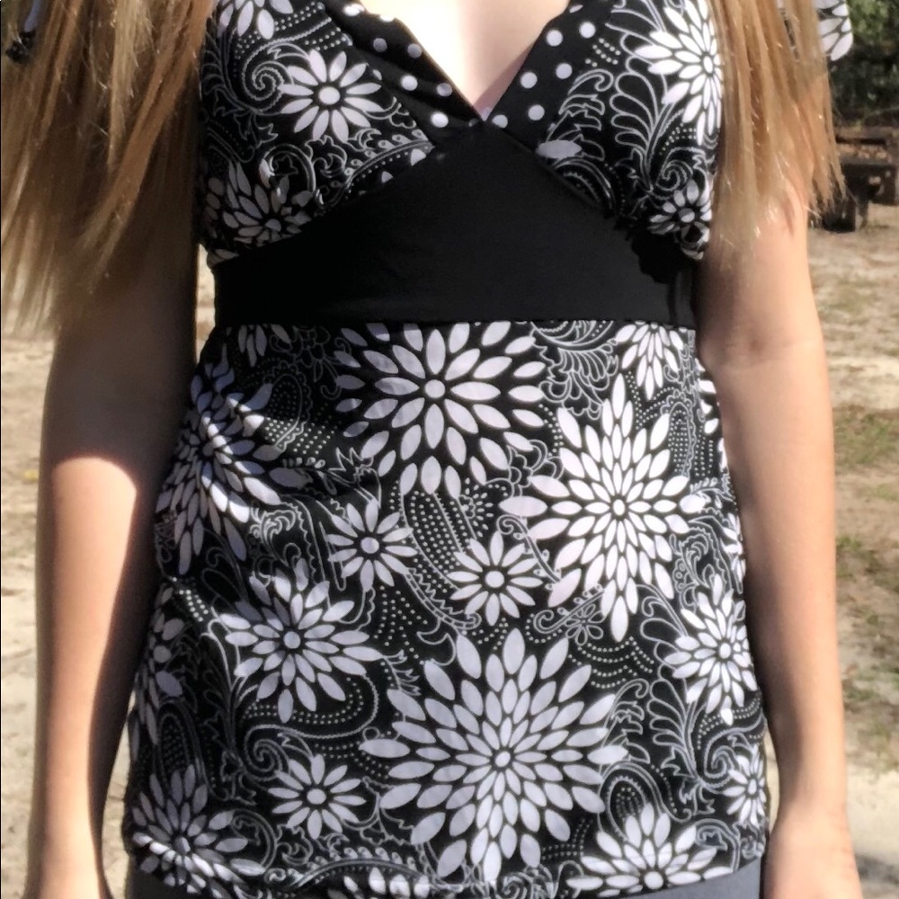 Black and white dressy blouse